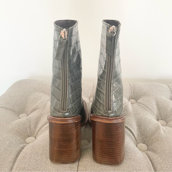 Topshop Dark Green Croc-Embossed Heeled Boots - Picture 9 of 9